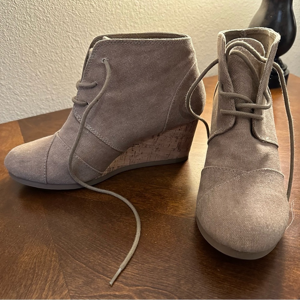 Sugar brand cork wedges; Sz 8 1/2; ~3 in heel